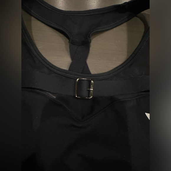 Firm and | mesh with buckle design in black | size small - Picture 3 of 4